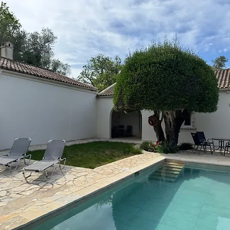 Charmante Petite Maison A Corfou