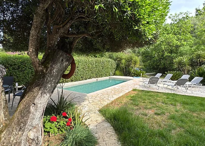 Вилла Charmante Petite Maison A Corfou