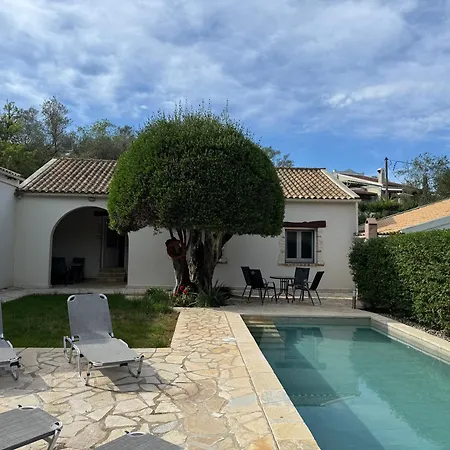 Charmante Petite Maison A Corfou Βίλα *