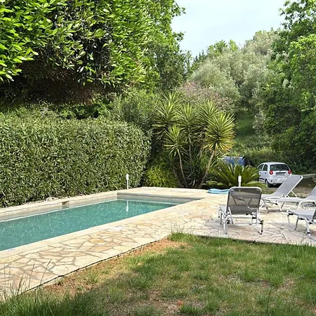 Charmante Petite Maison A Corfou