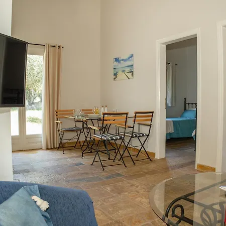 Βίλα Charmante Petite Maison A Corfou *