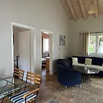Charmante Petite Maison A Corfou * Pelekas
