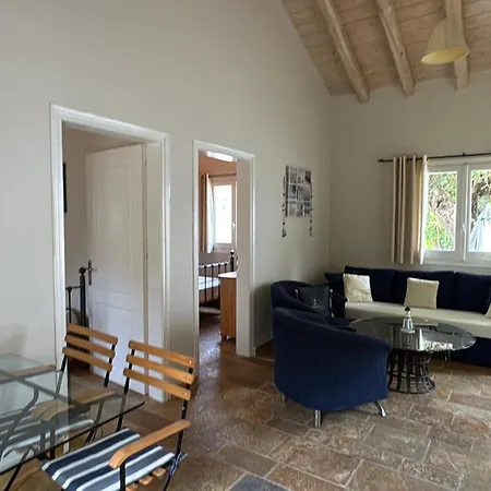 Charmante Petite Maison A Corfou * Pélekasz