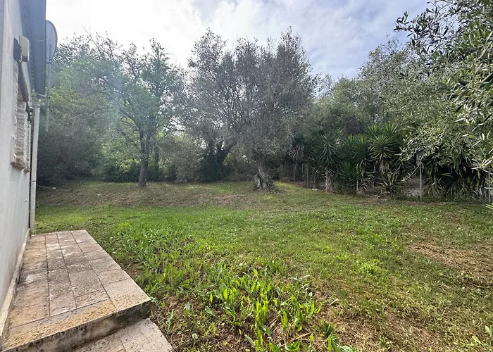 Charmante Petite Maison A Corfou Villa